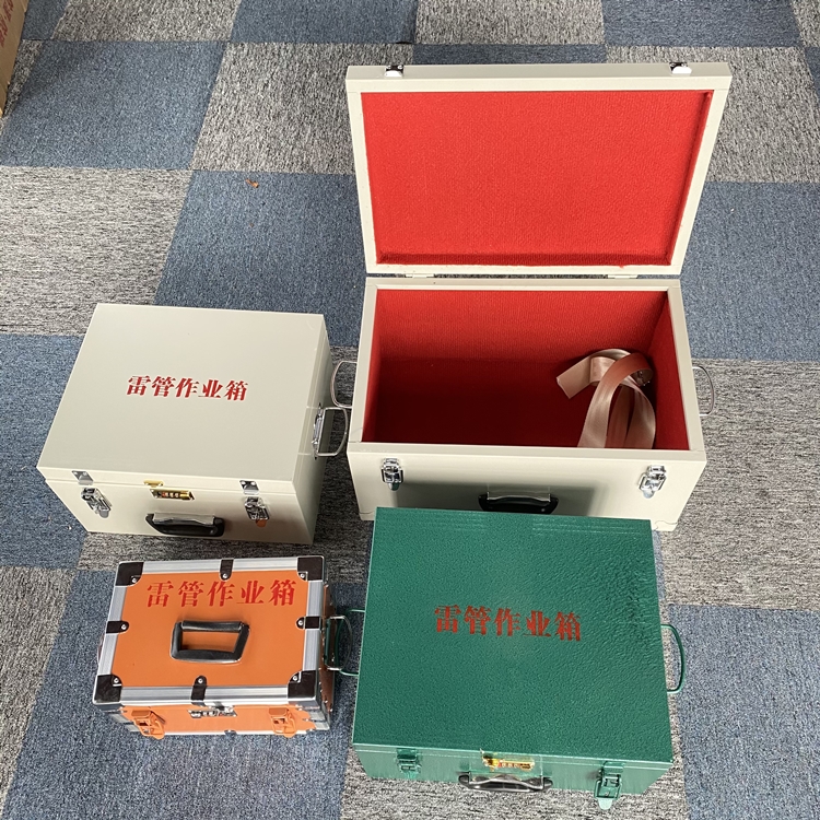抚州爆破工程作业箱如何选择？玻璃钢与传统材质的全面对比